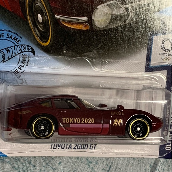 Hot Wheels Olympic Games Tokyo 2020 (2017) Red Toyota 2000 GT Car 184/250 - Picture 2 of 4